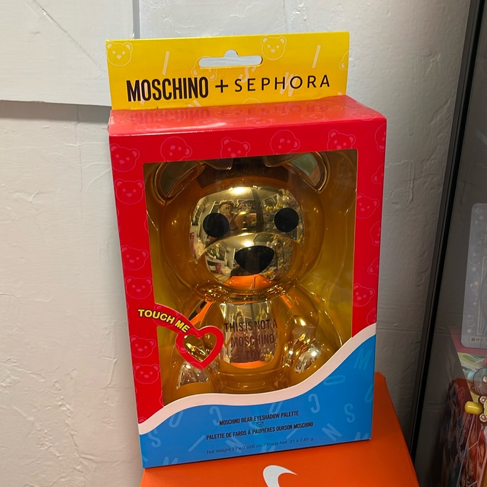 MOSCHINO x Sephora Eyeshadow Palette